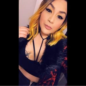 Meet your Posher, Claudia